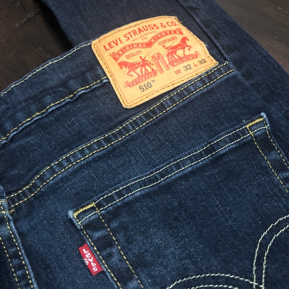 Levi’s 510 Dark Wash Jeans! 32/32 Great Condition!